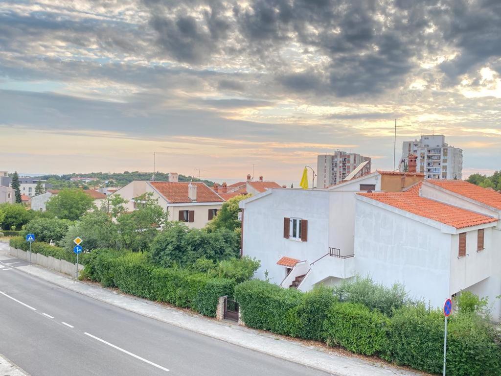 Apartments Paradiso Pula Exterior photo