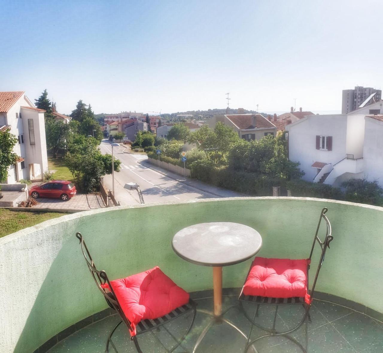 Apartments Paradiso Pula Exterior photo